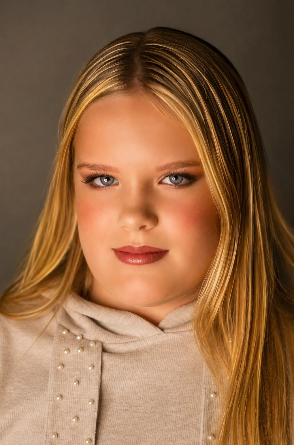 Party makeup for young girl - soft blue-grey eye, warm rosy blush and berry-mauve lip by MZ Makeup