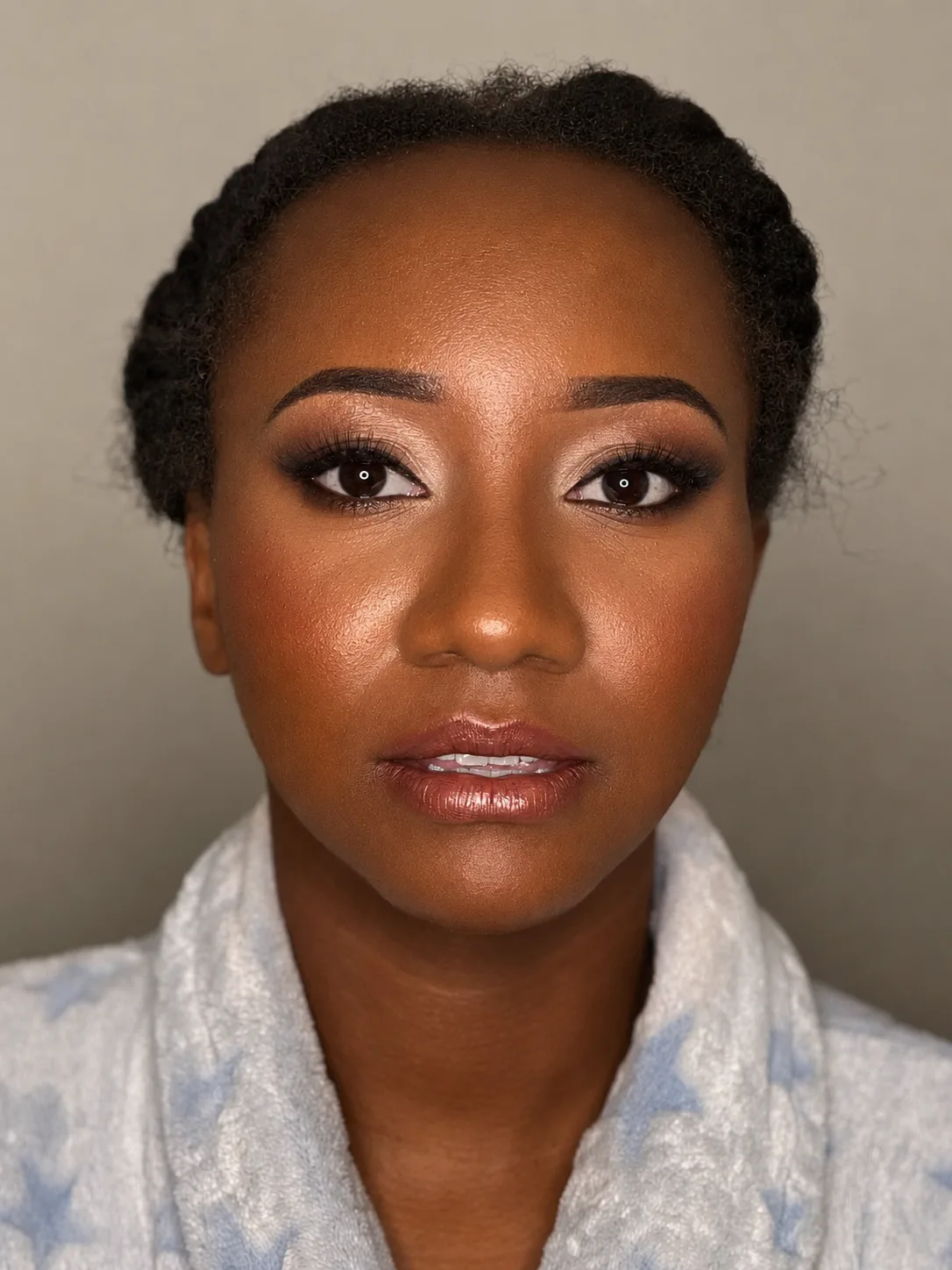 Natural party makeup for deep/dark skin - champagne eye, glossy nude-beige lip and braided crown by MZ Makeup